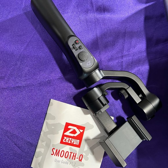 πSmooth Q 3-Axis Handheld Gimbal Stabilizer for Smartphones & Action Cameras - Picture 6 of 16